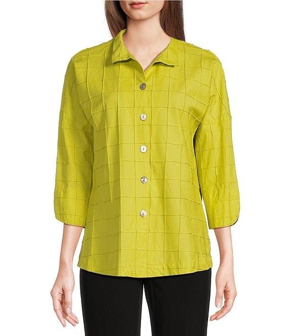 Ali Miles Textured Soft Point Collar 3/4 Sleeve Button Front Tunic Product Image