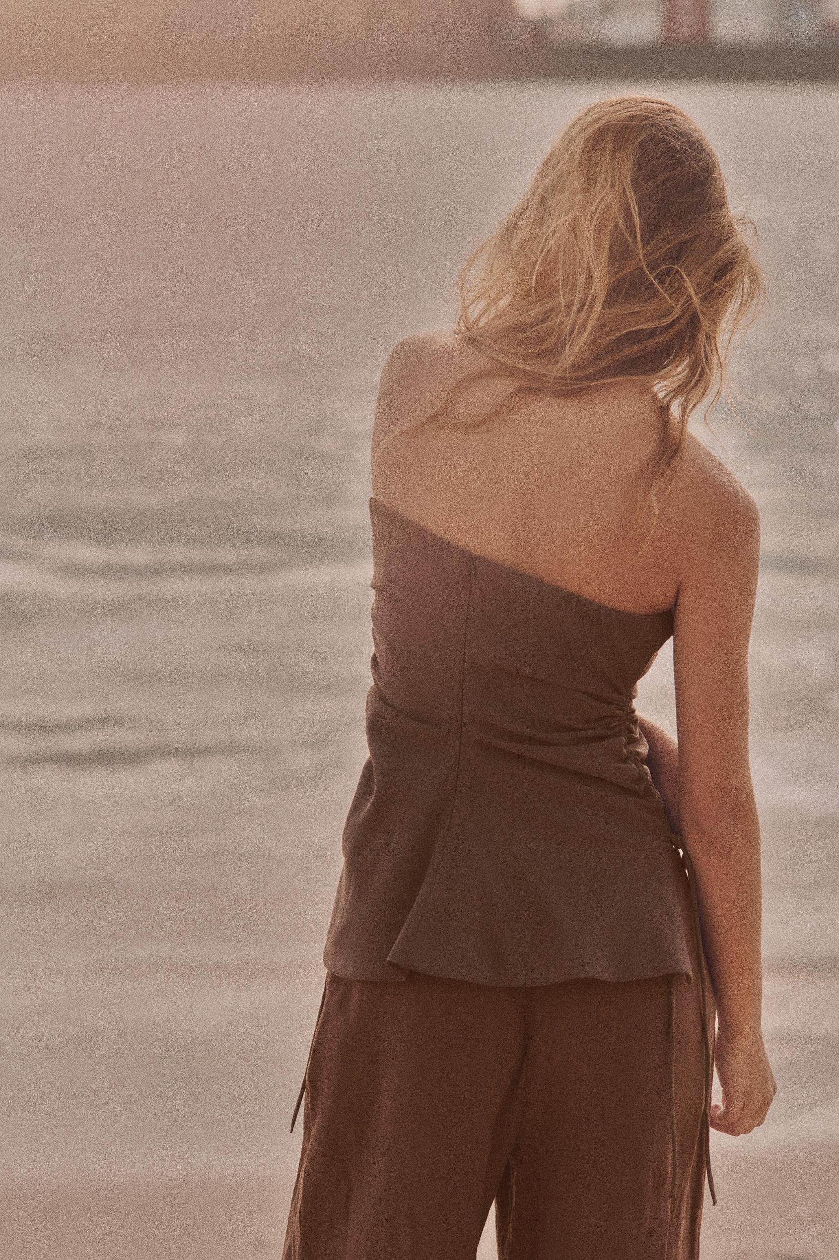 FLOWY TUBE TOP Product Image