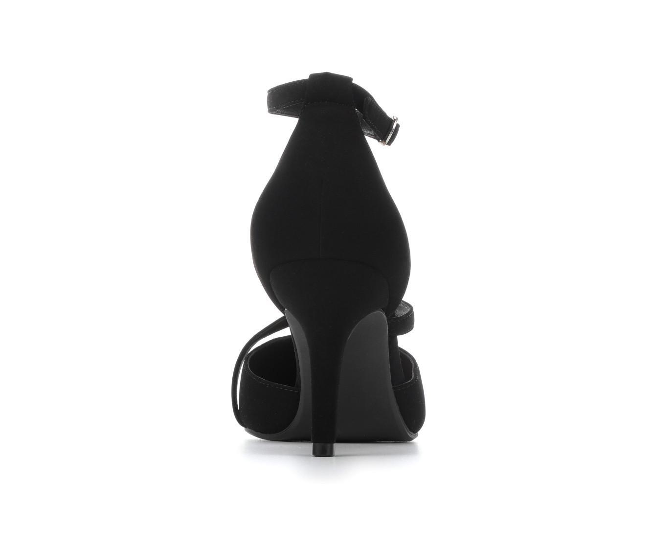 Women's Solanz Sam Pumps Product Image