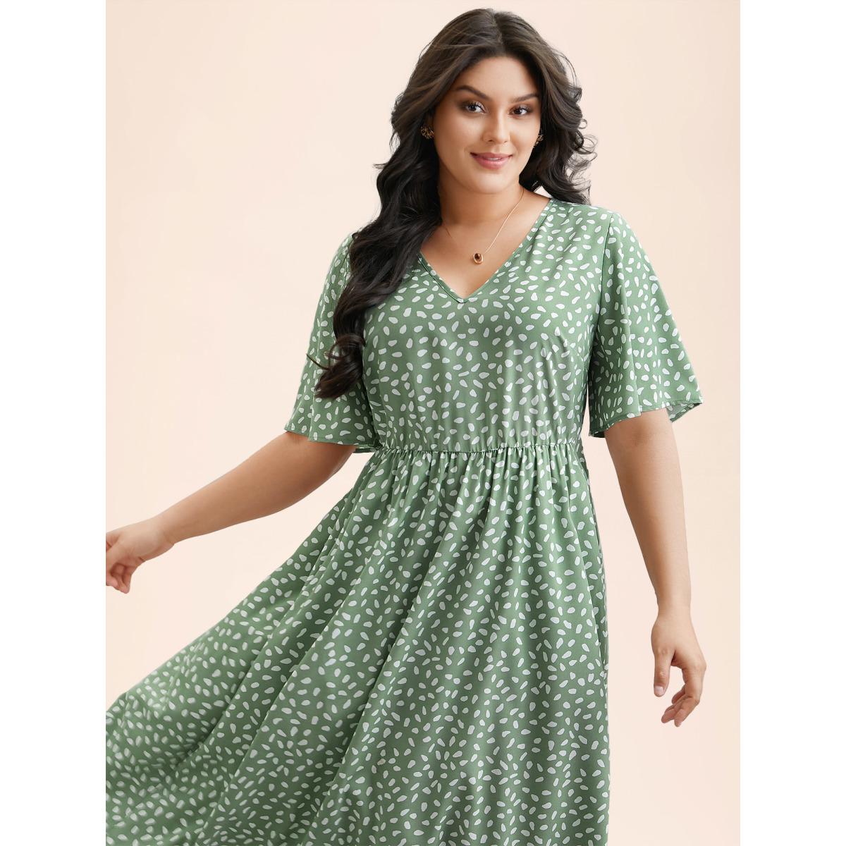 Plus Size Polka Dot Print V-Neck Half Sleeve Midi Dress Greenbean Women Elegant Non V-neck Short sleeve Curvy BloomChic 28/5X Product Image