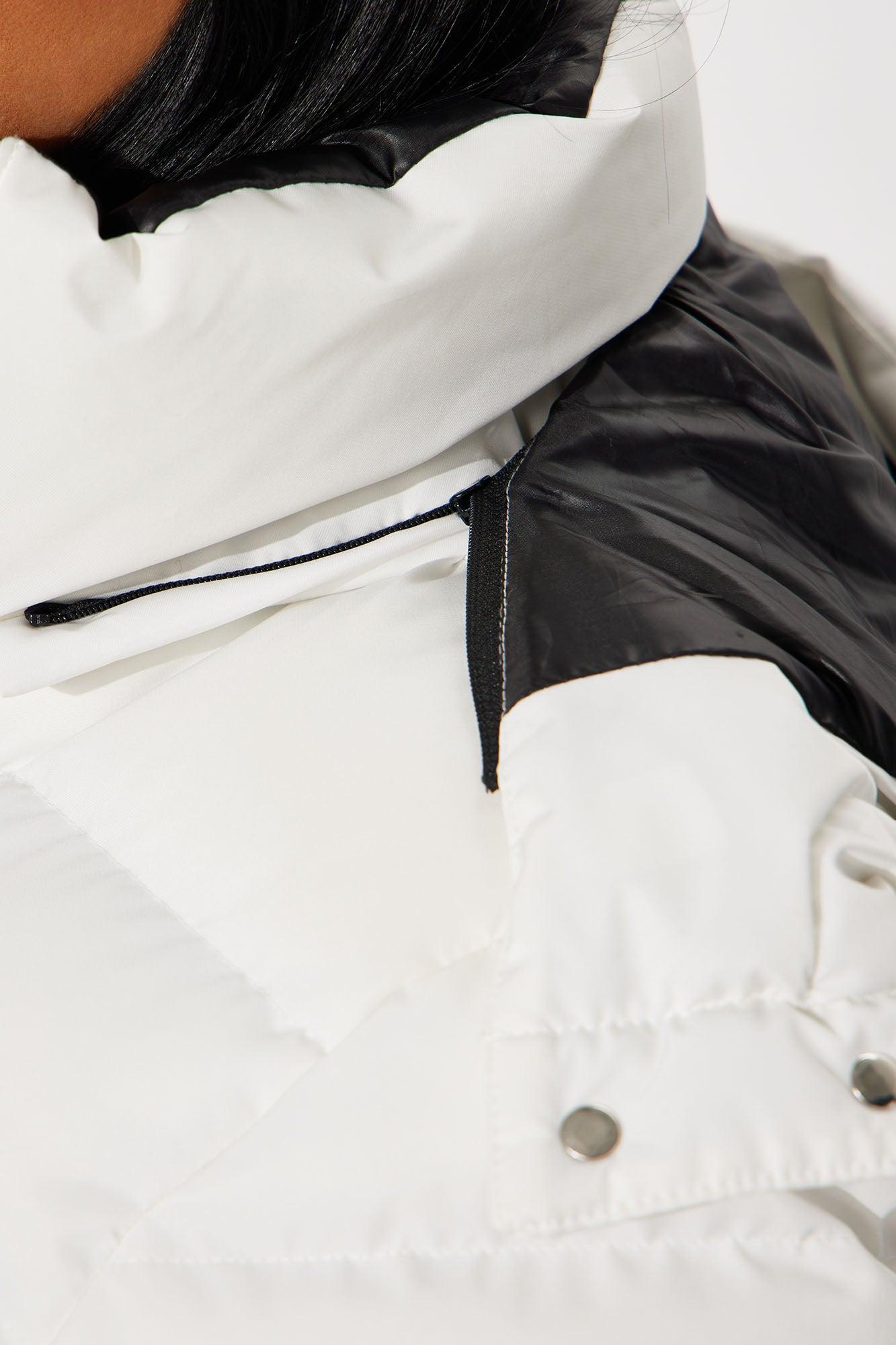 Grab My Skis Puffer Jacket - White Product Image