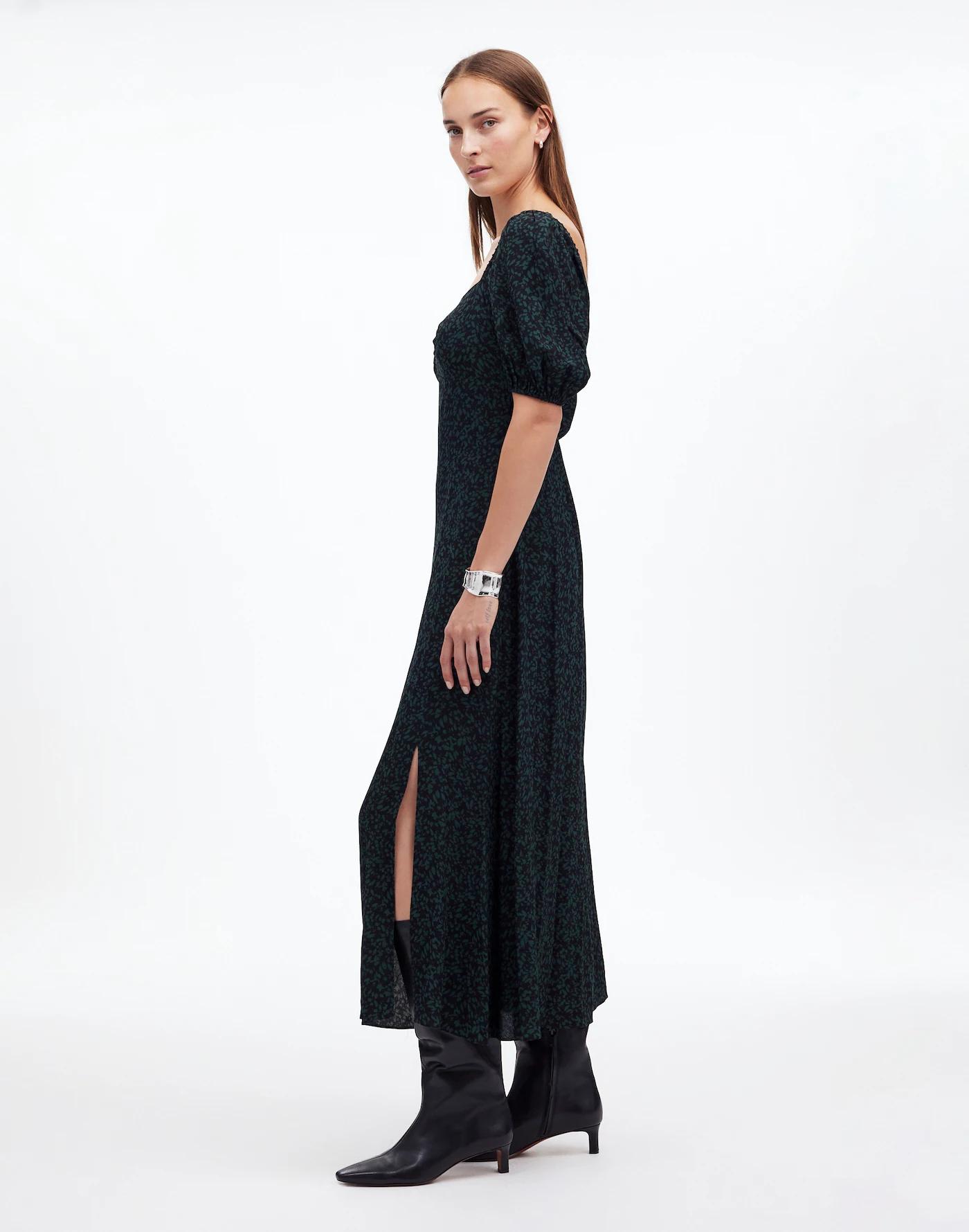 Puff-Sleeve Sweetheart Midi Dress Product Image