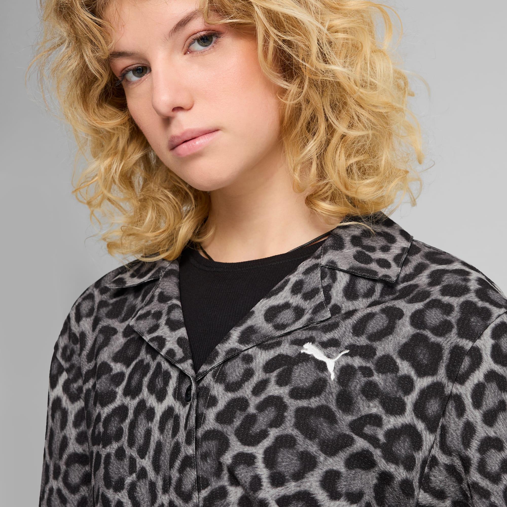 LEO LUXE Women's Relaxed All-Over Print Woven Shirt Product Image