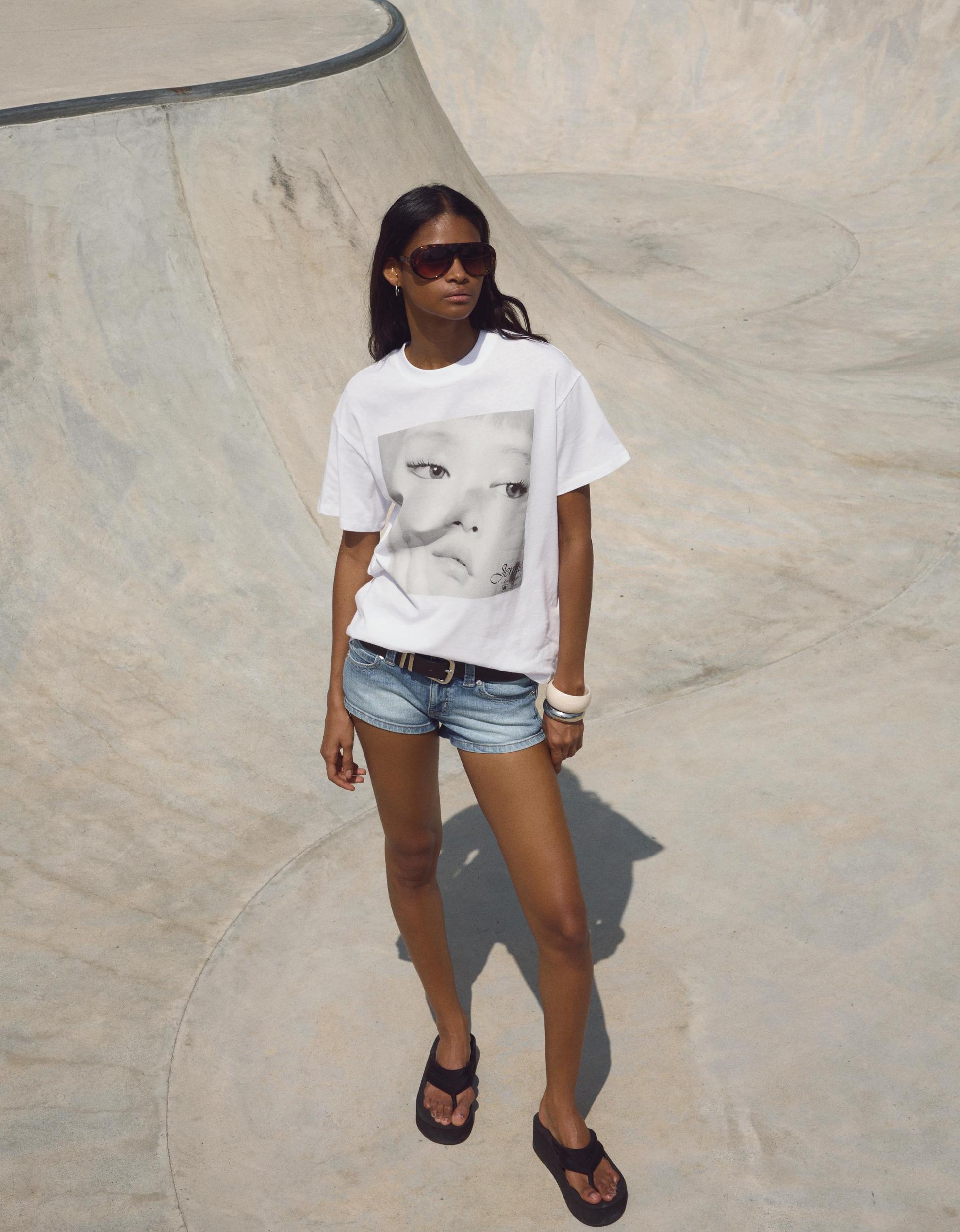 Jennie short sleeve T-shirt Product Image