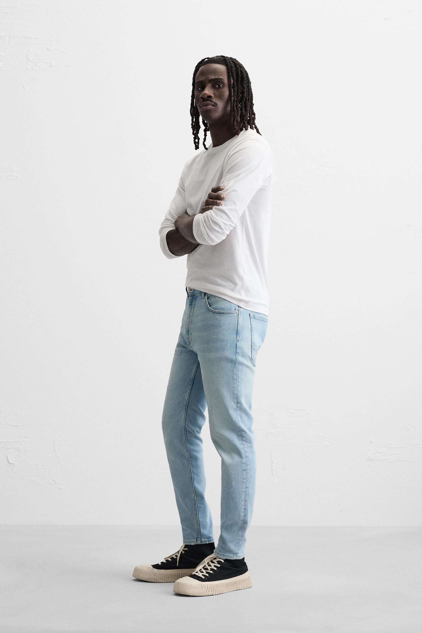 SKINNY FIT CROPPED JEANS Product Image