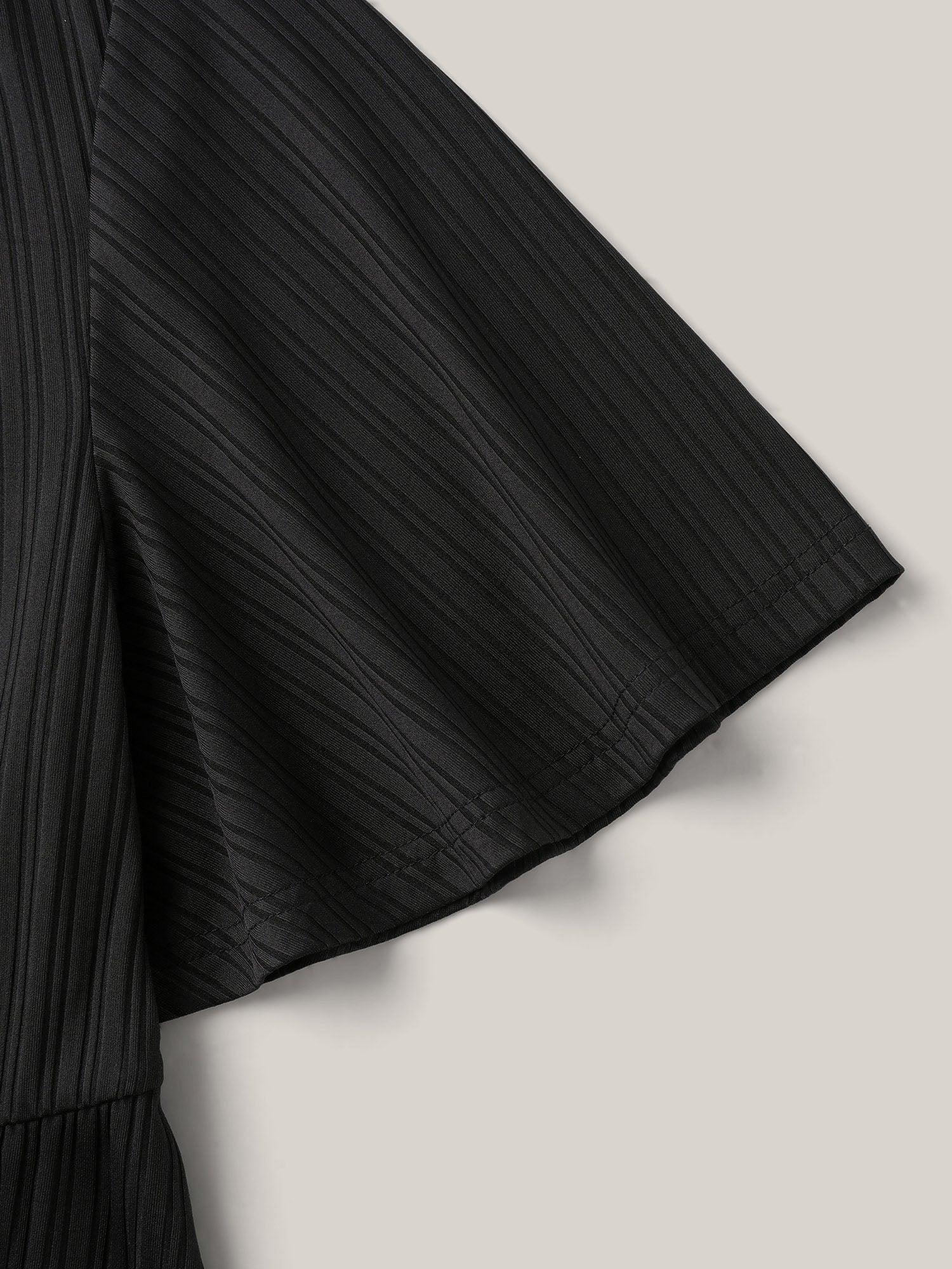 Stretchy Pit Strip Keyhole Plain Top Female Product Image