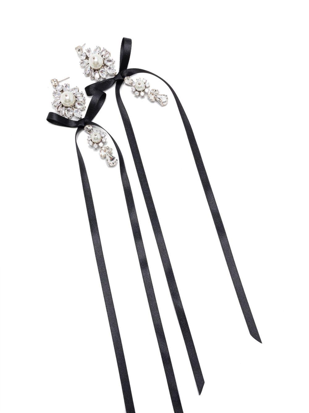 Bow earrings Product Image