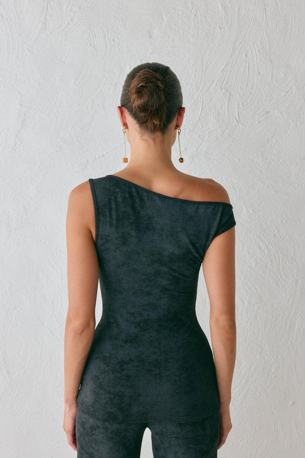 Kemi Top Black Product Image