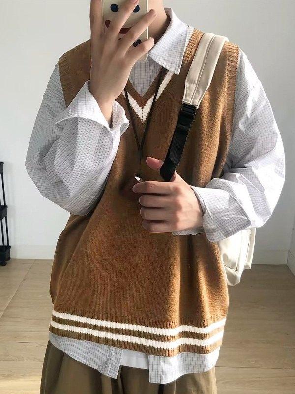 Men's V Neck Striped Sweater Vest Product Image