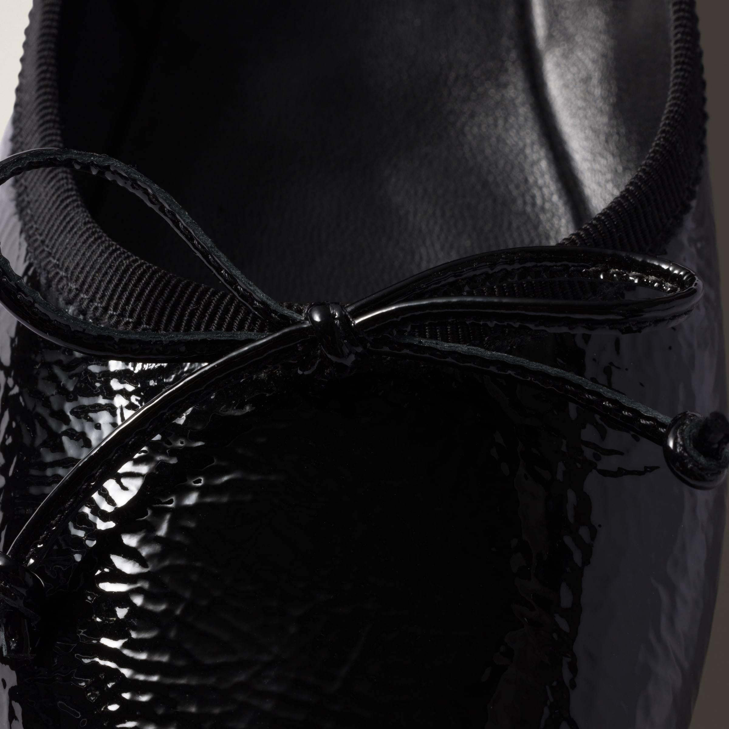 logo-strap ballerina shoes Product Image