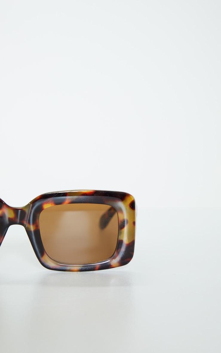 Tortoiseshell Rectangle Thick Frame Sunglasses Product Image