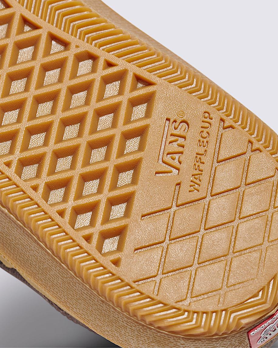 Skate Gilbert Crockett High Shoe in Brown / Gum| Vans US Product Image