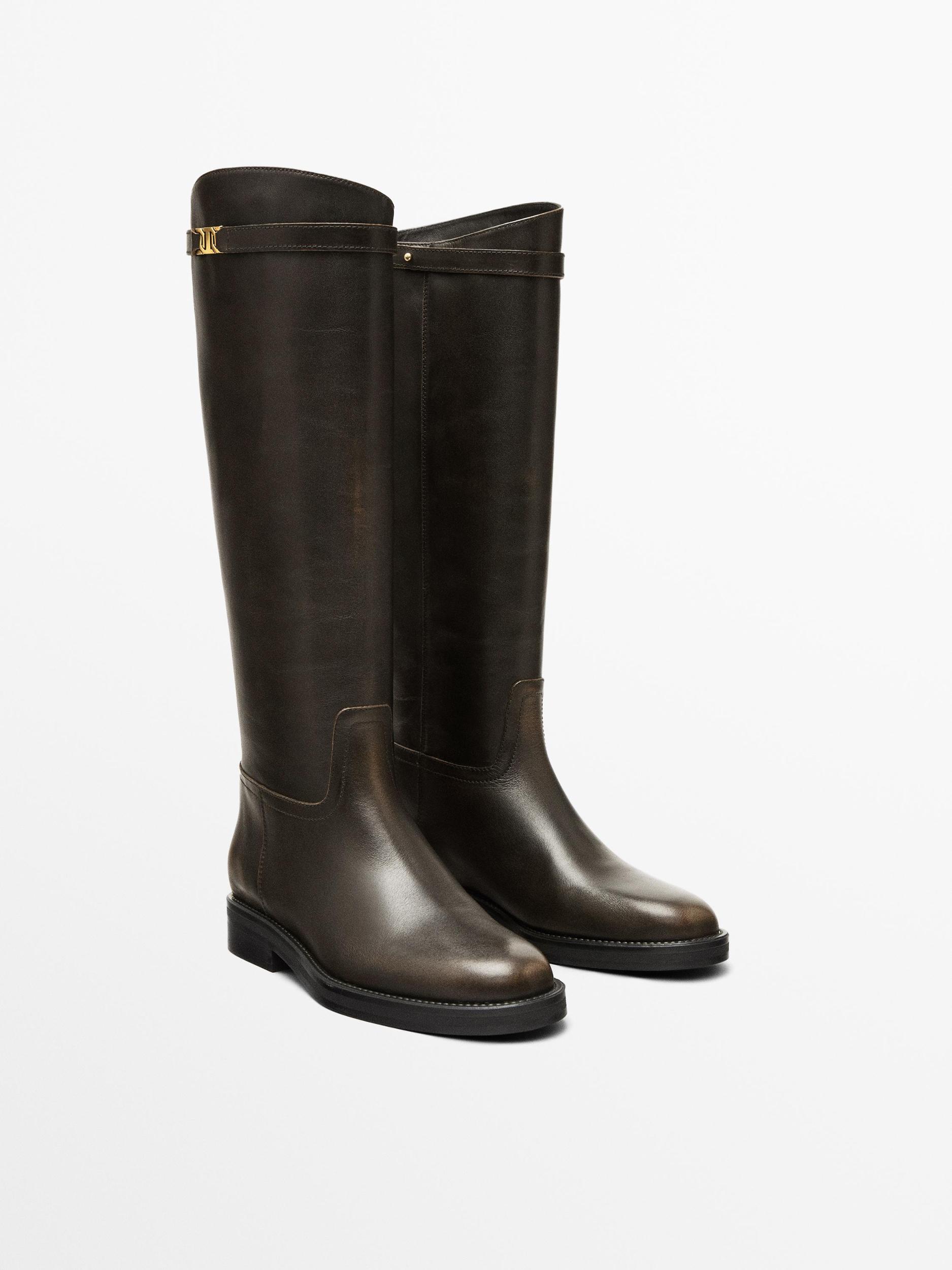 Leather riding boots Product Image