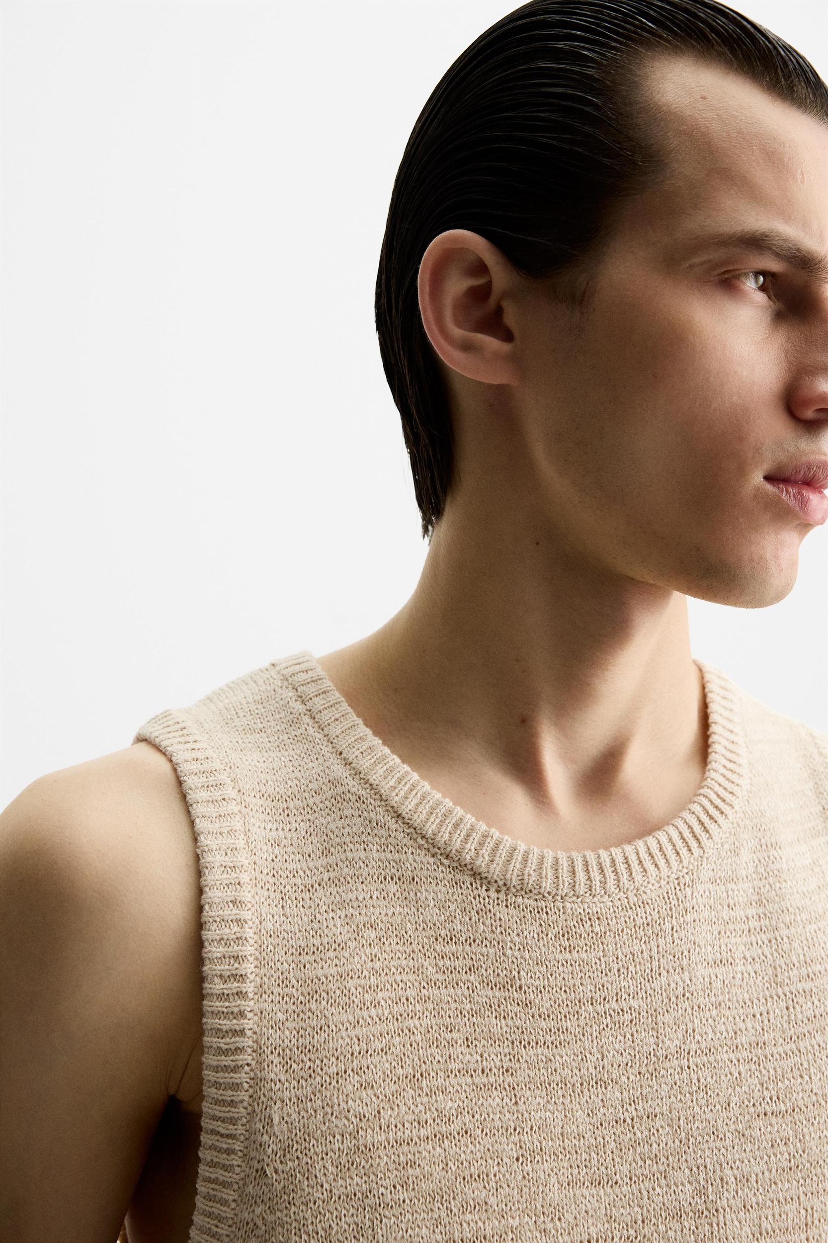 COTTON LINEN BLEND KNIT T-SHIRT Product Image