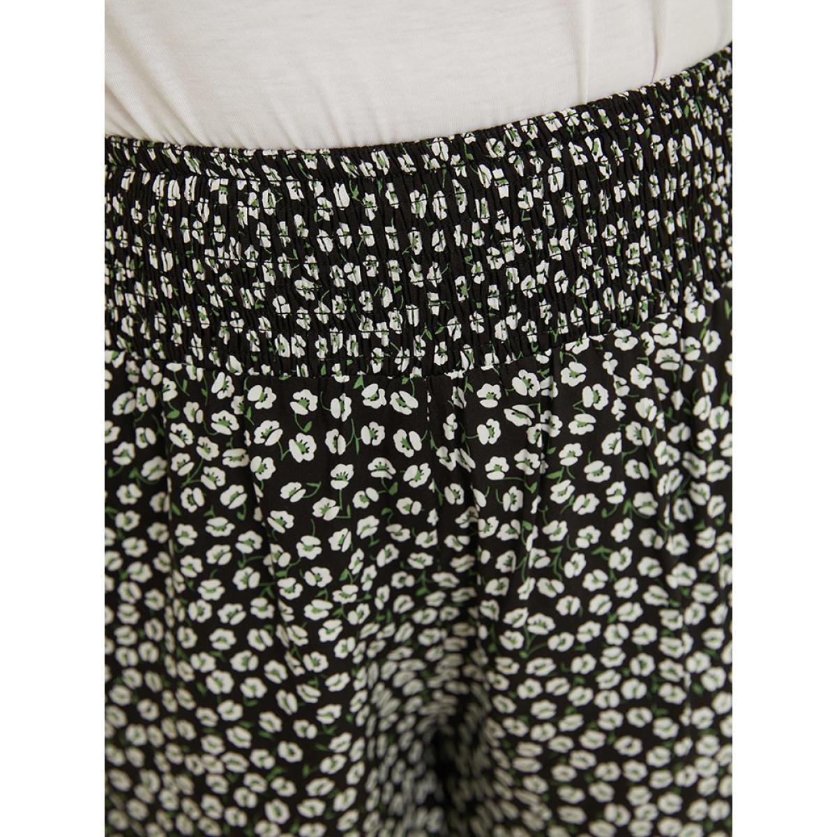 Plus Size Ditsy Floral Pocket Shirred Waist Shorts Women BlackFlower Elegant Shirred Dailywear Shorts BloomChic 14-16/1X Product Image