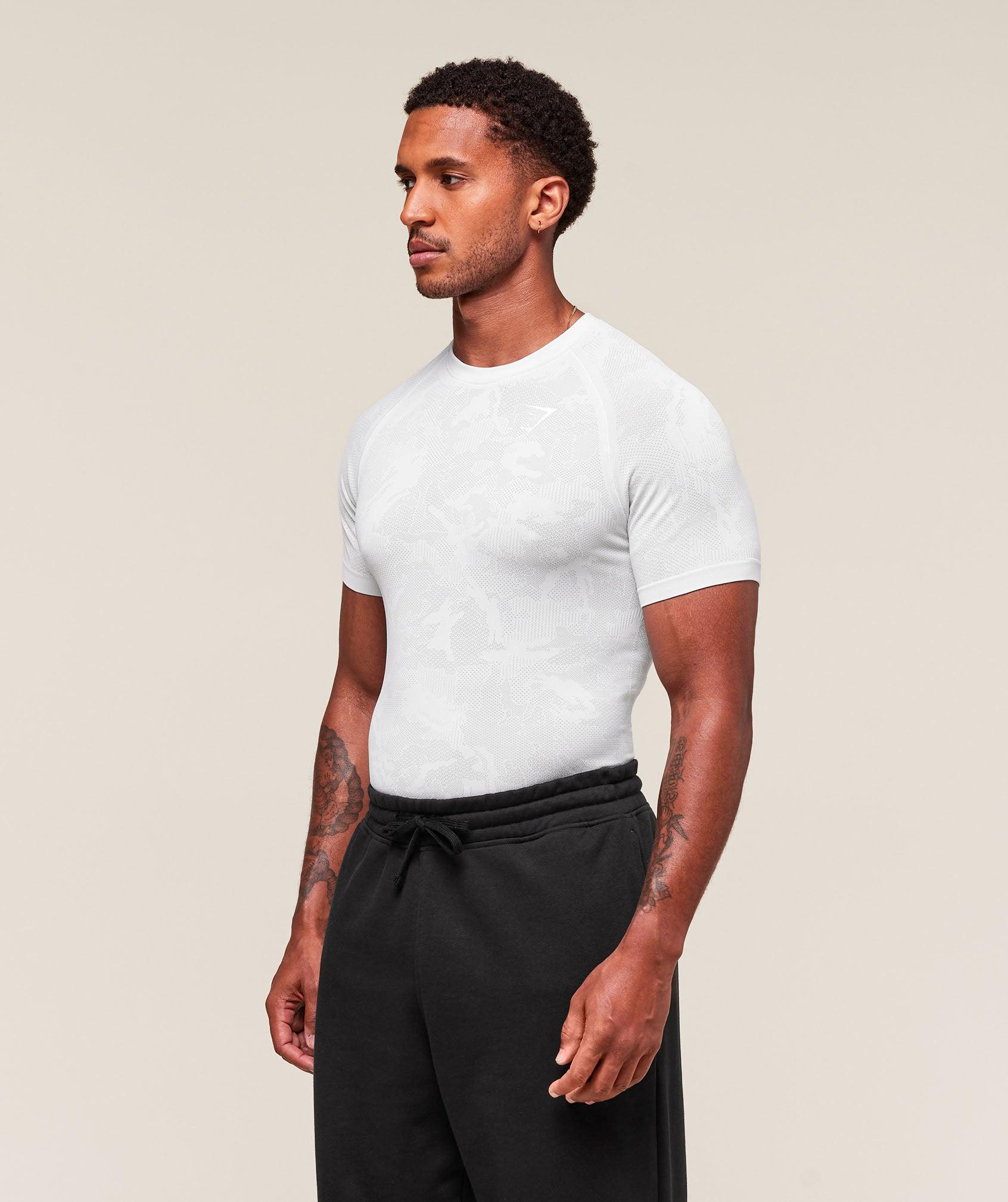 Gymshark Geo Seamless T-Shirt - White/Light Grey Male Product Image