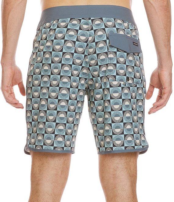 Quiksilver Surfsilk Scallop 19#double; Outseam Tropical Print Board Shorts Product Image