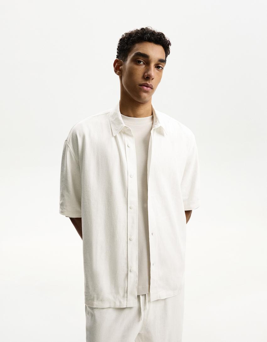 Short sleeve linen blend shirt Product Image