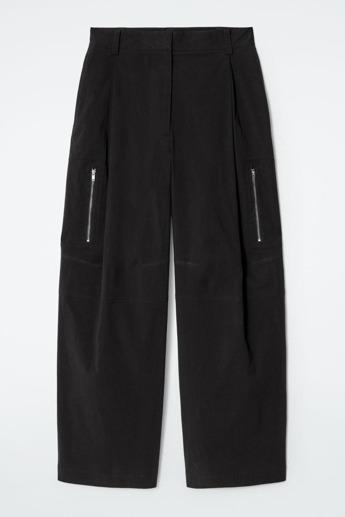 UTILITY BARREL-LEG CARGO PANTS Product Image