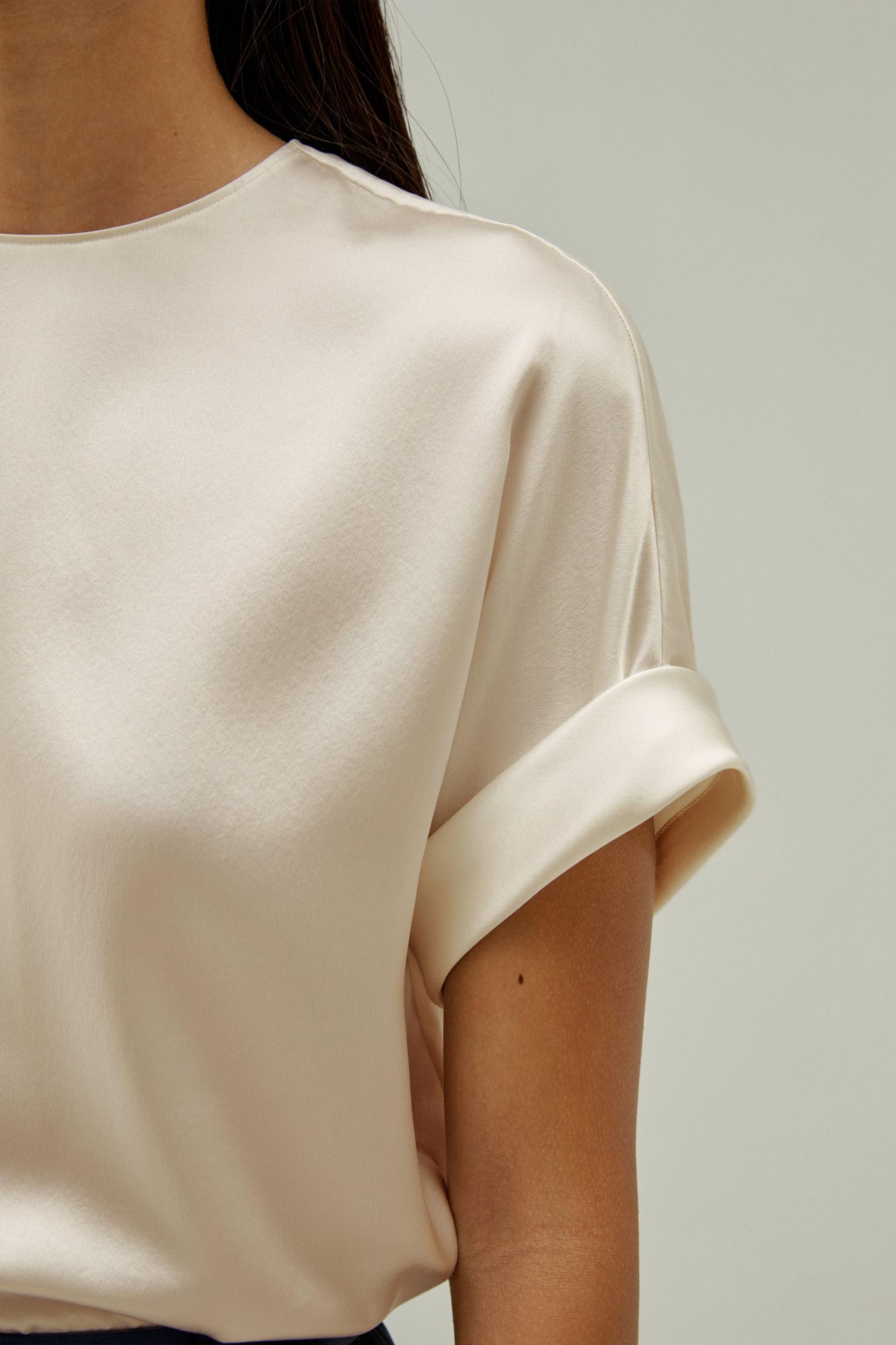 Obliuque Sleeves Round Neck Silk Tee Product Image