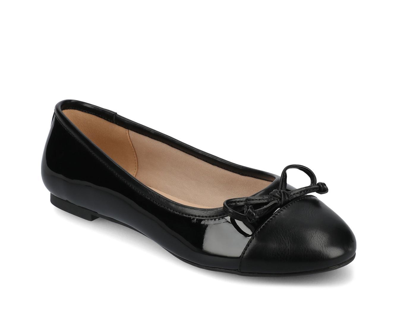 Women's Journee Collection Kaiah Flats Product Image