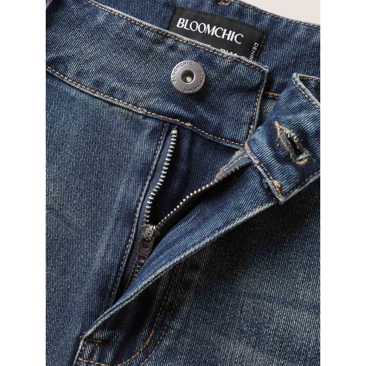 Plus Size Lace Trim Classic Cut Denim Shorts Women Midblue Woven ribbon&lace trim No stretch Elegant Slanted pocket Denim Shorts BloomChic 20/2X Product Image