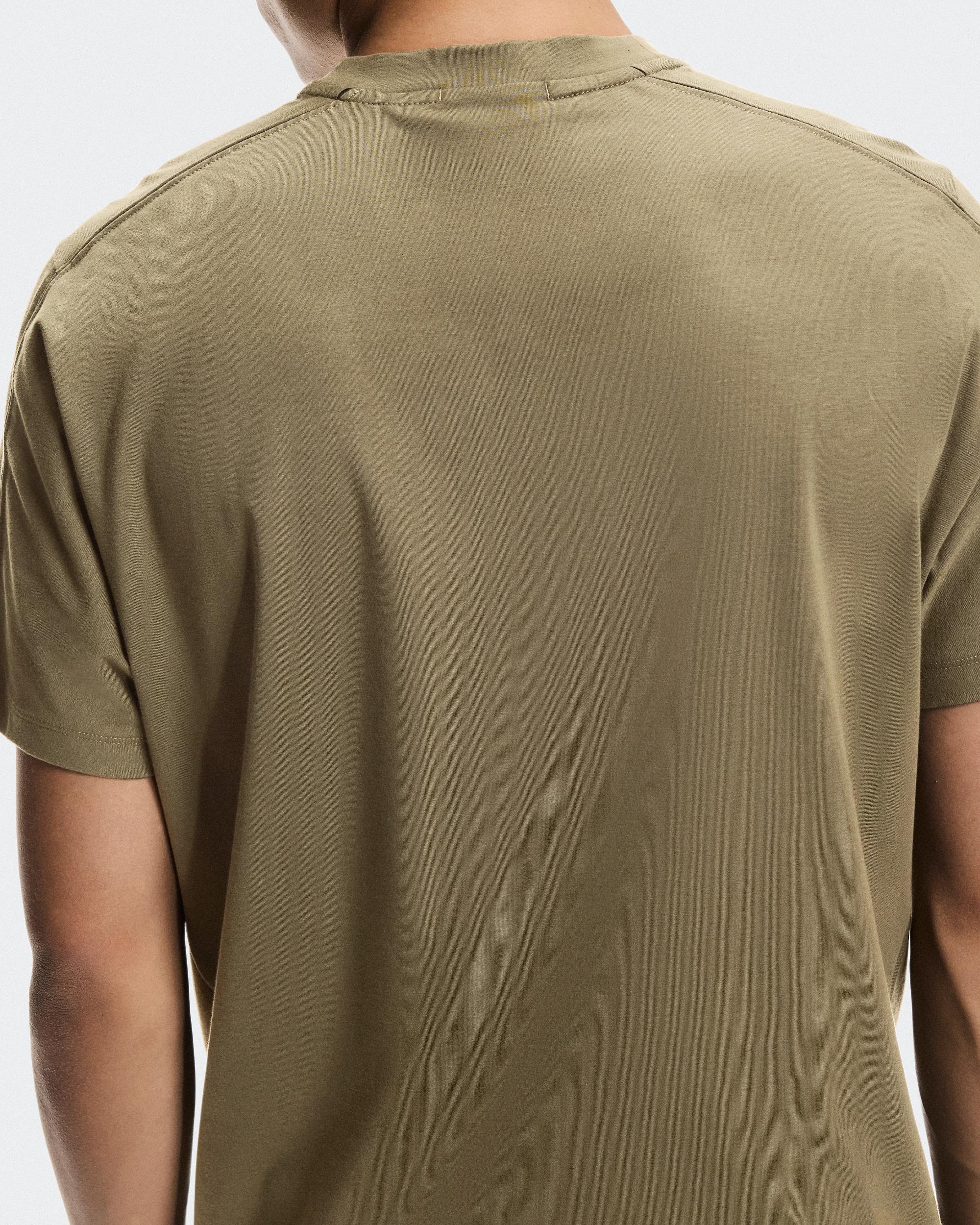 The Focus-T: Men's Versatile Workout Top Product Image