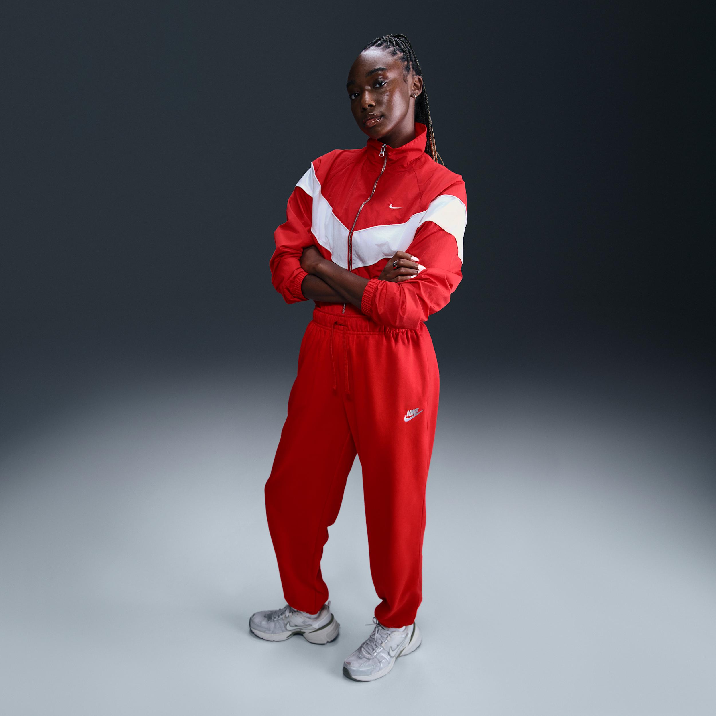 Women's Nike Sportswear Club Fleece Mid-Rise Oversized Sweatpants Product Image