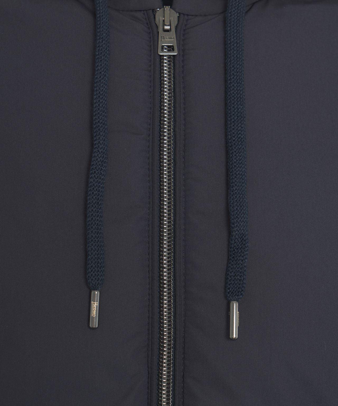 Tricot jacket with padded front Product Image