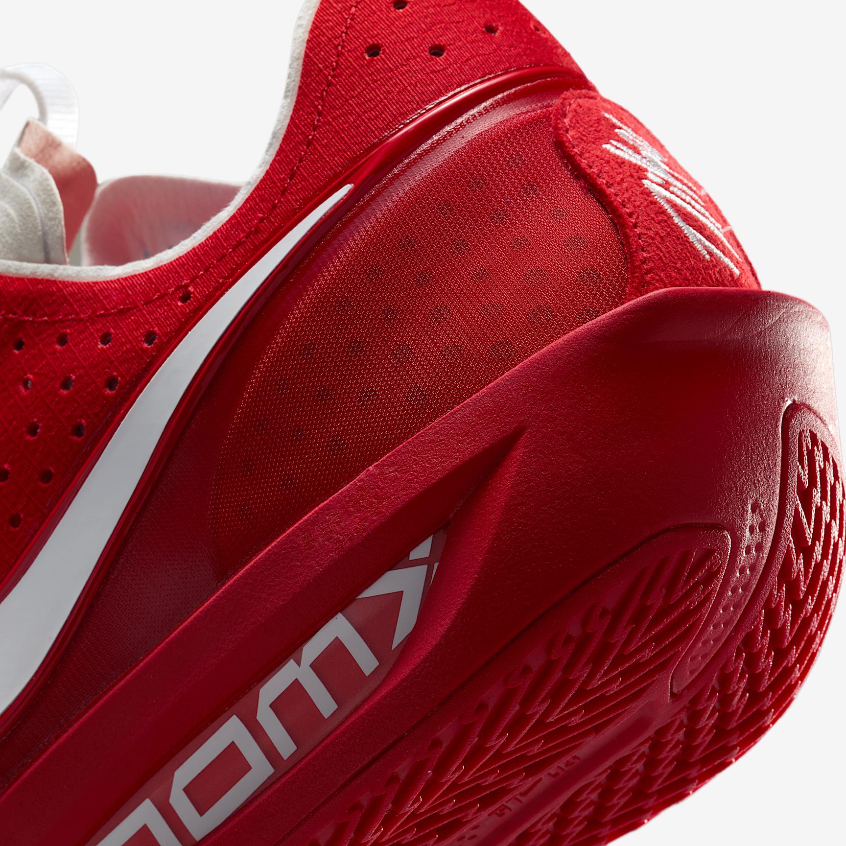 Nike Mens G.T. Cut 3 Basketball Shoes | DV2913-800 Product Image