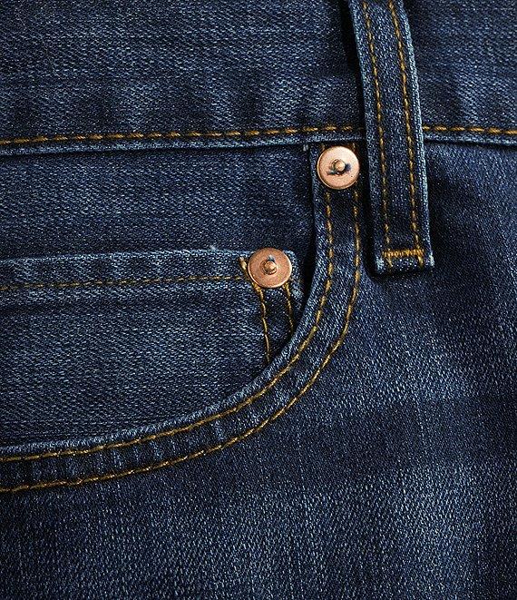 Cremieux Premium Denim Relaxed Straight Fit Medium Wash Stretch Jeans Product Image