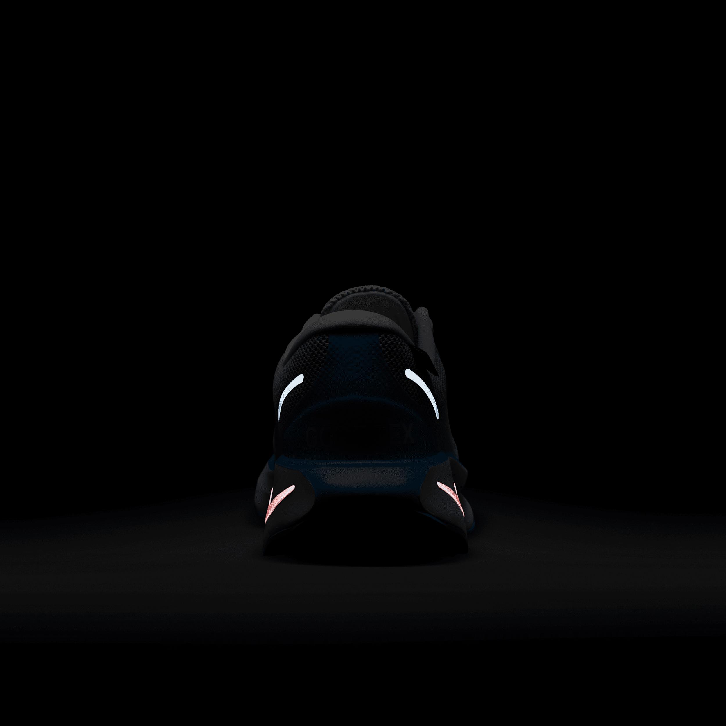 Nike Women's Motiva GORE-TEX Waterproof Walking Shoes Product Image