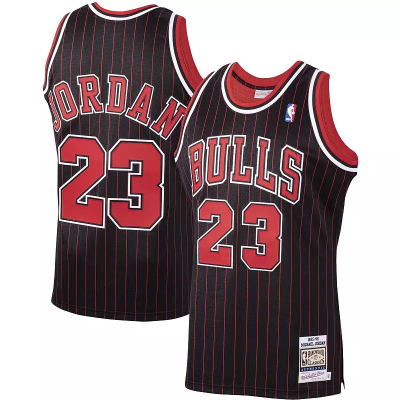 Men's Mitchell & Ness Michael Jordan Black Chicago Bulls 1995/96 Hardwood Classics Authentic Jersey,  Product Image