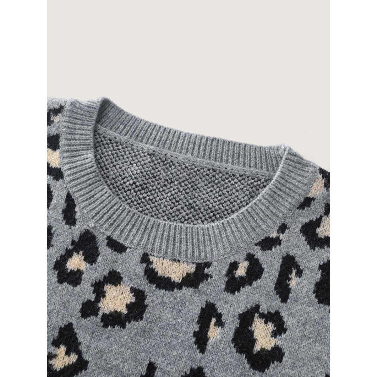 Plus Size Leopard Pattern Jacquard Ribbed Hem Pullover DarkGray Women Leisure Loose Long Sleeve Round Neck Casual Pullovers BloomChic 26/4X Product Image