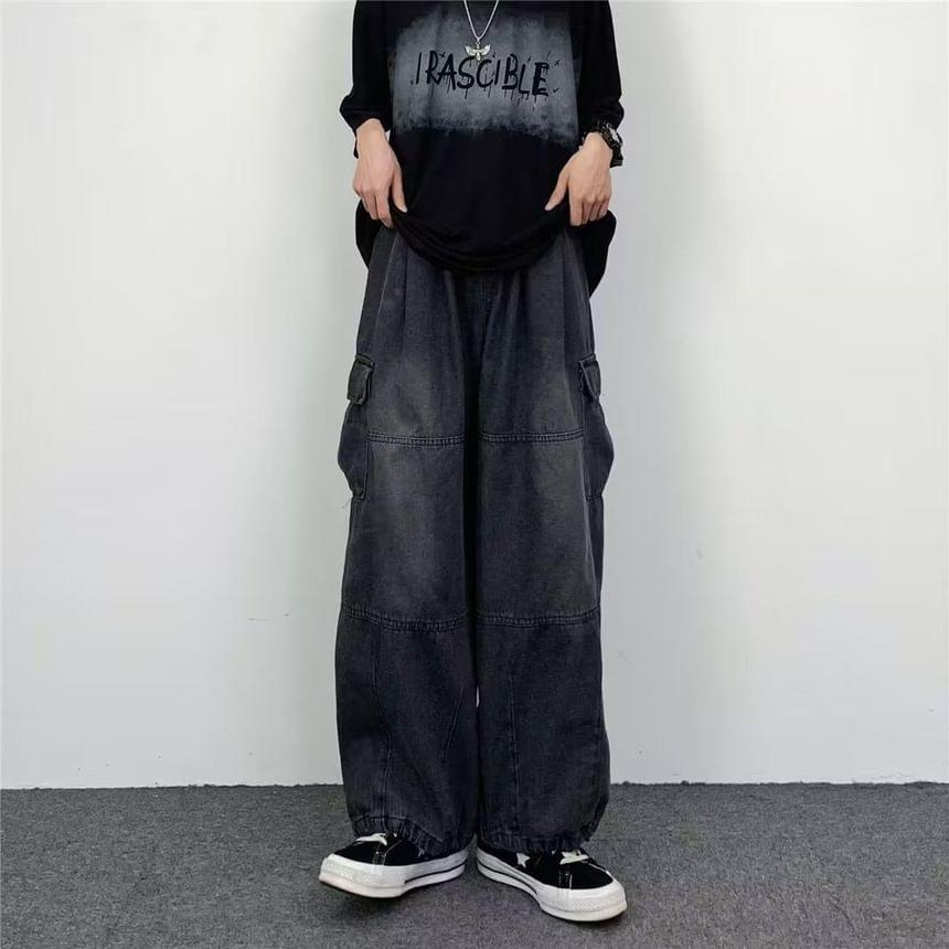Low Rise Washed Wide Leg Cargo Jeans Product Image