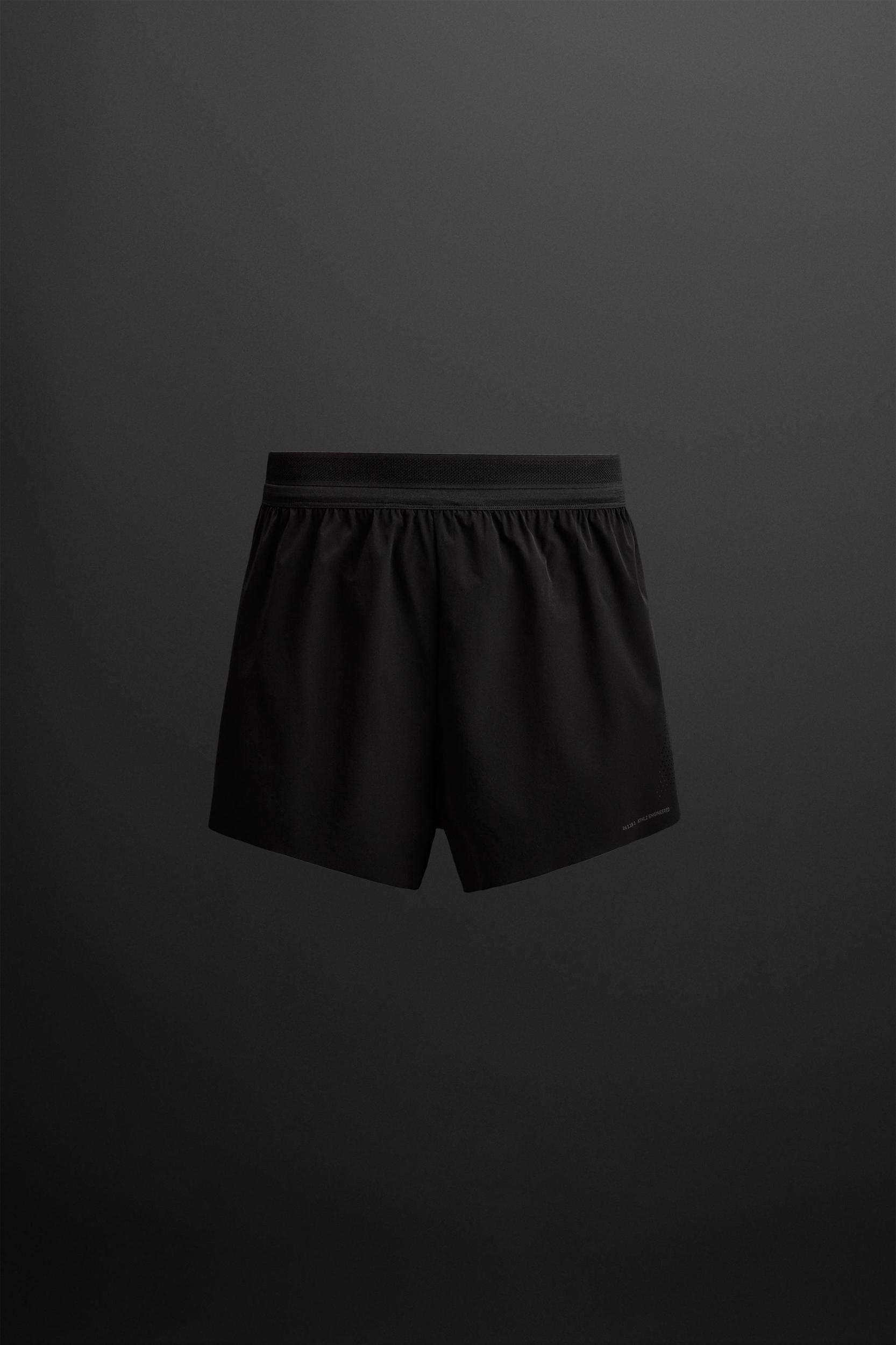 SHORT RUNNING SHORTS Product Image