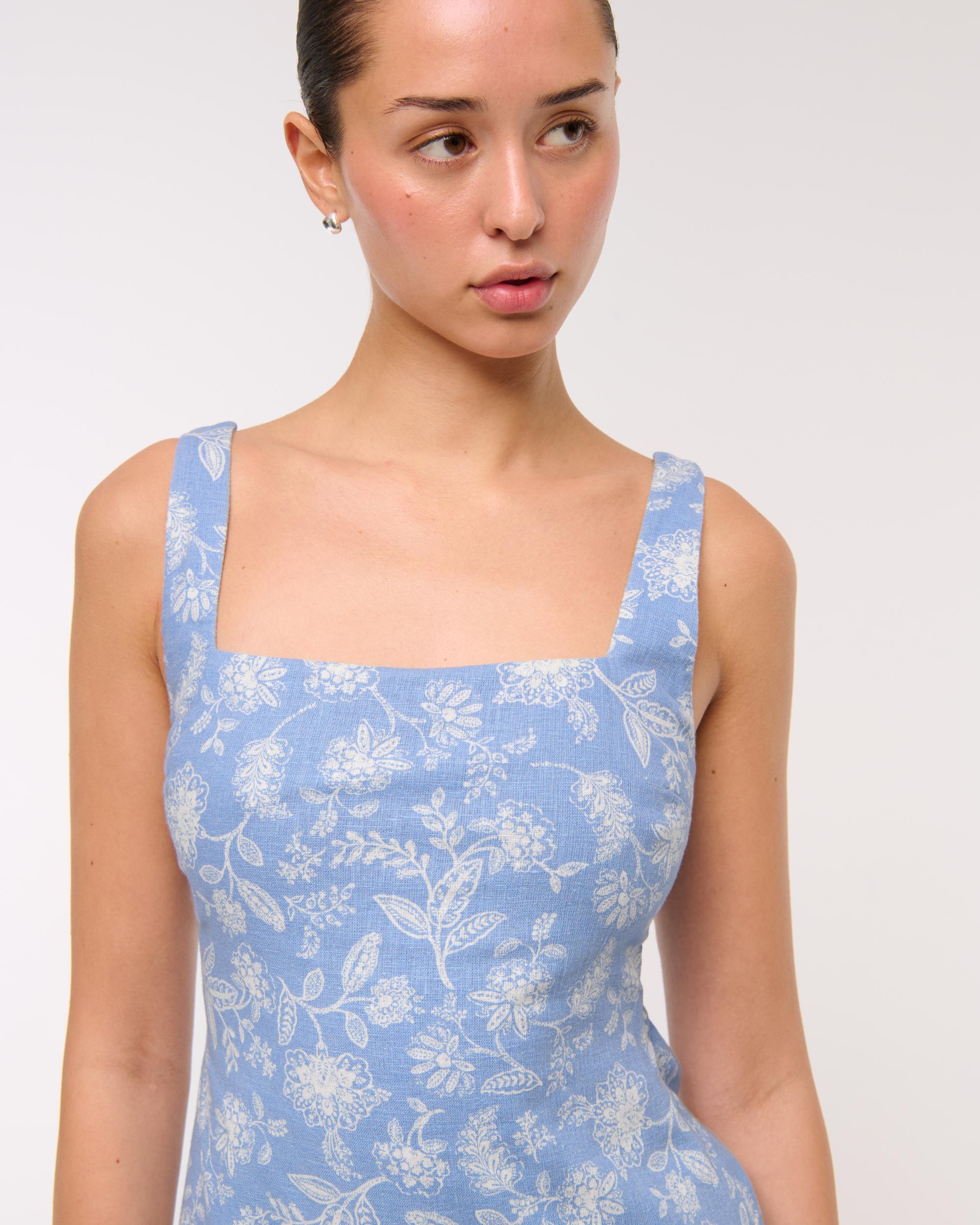 The A&F Scarlett Squareneck Linen-Blend Skort Product Image