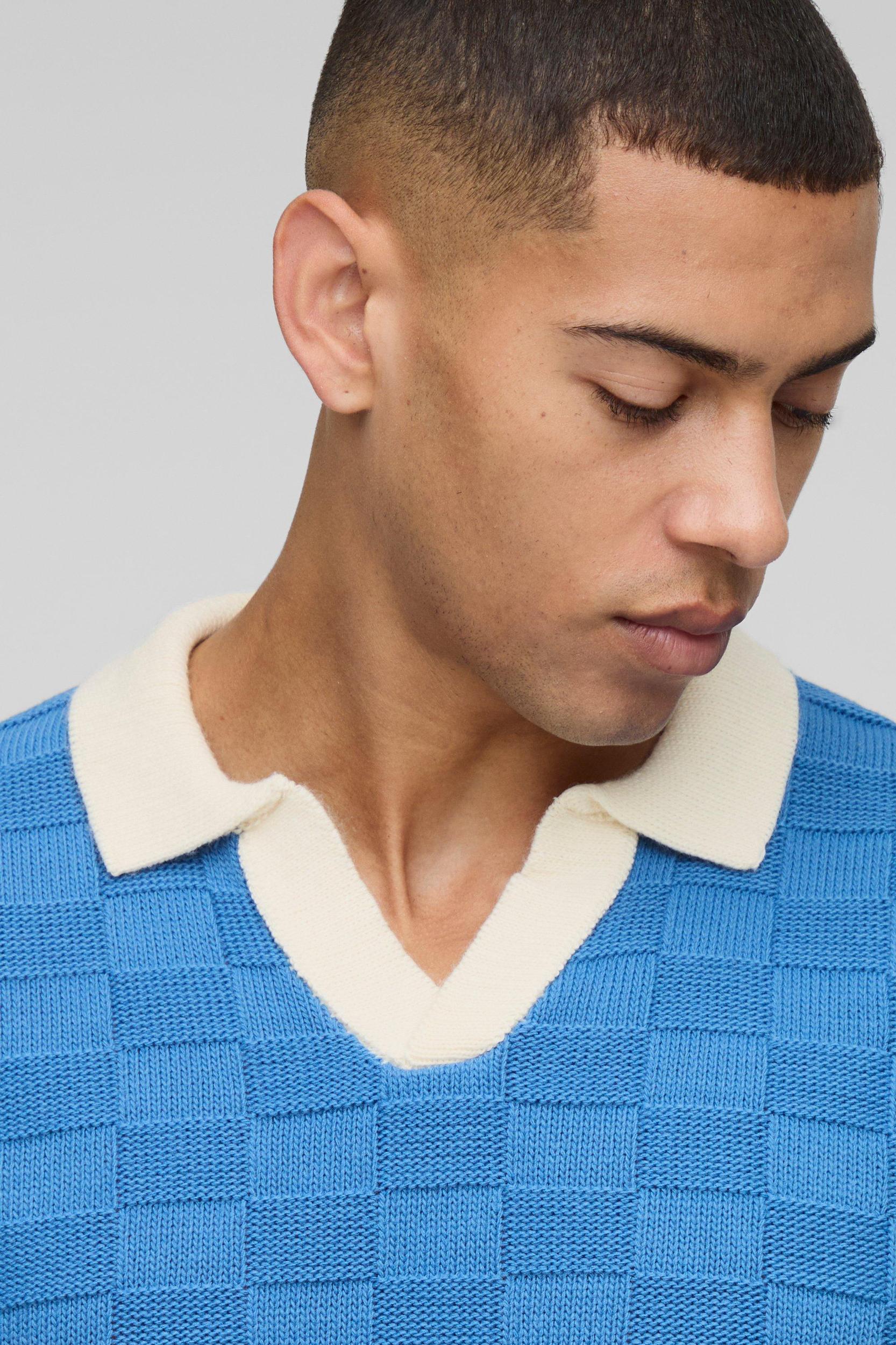 Regular Fit V Neck Plaid Knitted Polo | boohooMAN USA Product Image