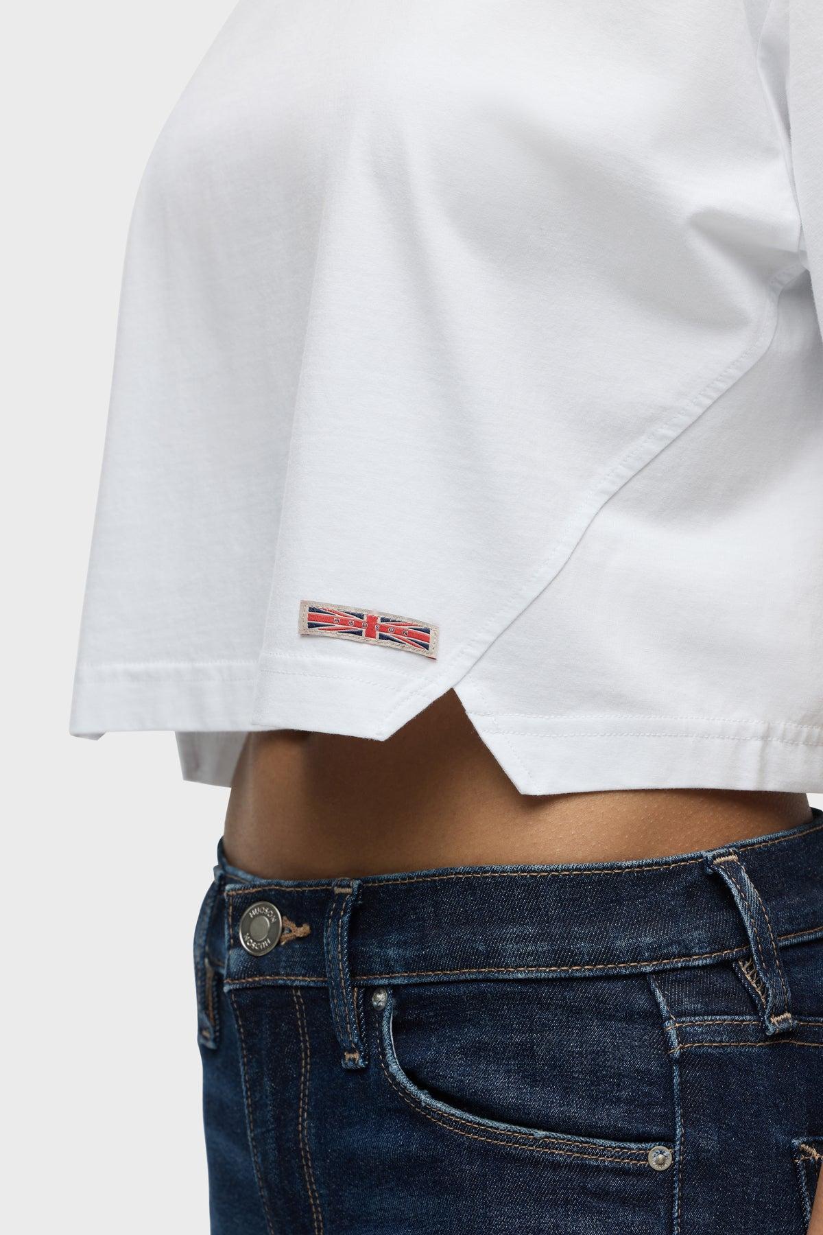 Short Sleeve Forward Seam Tee Female Product Image