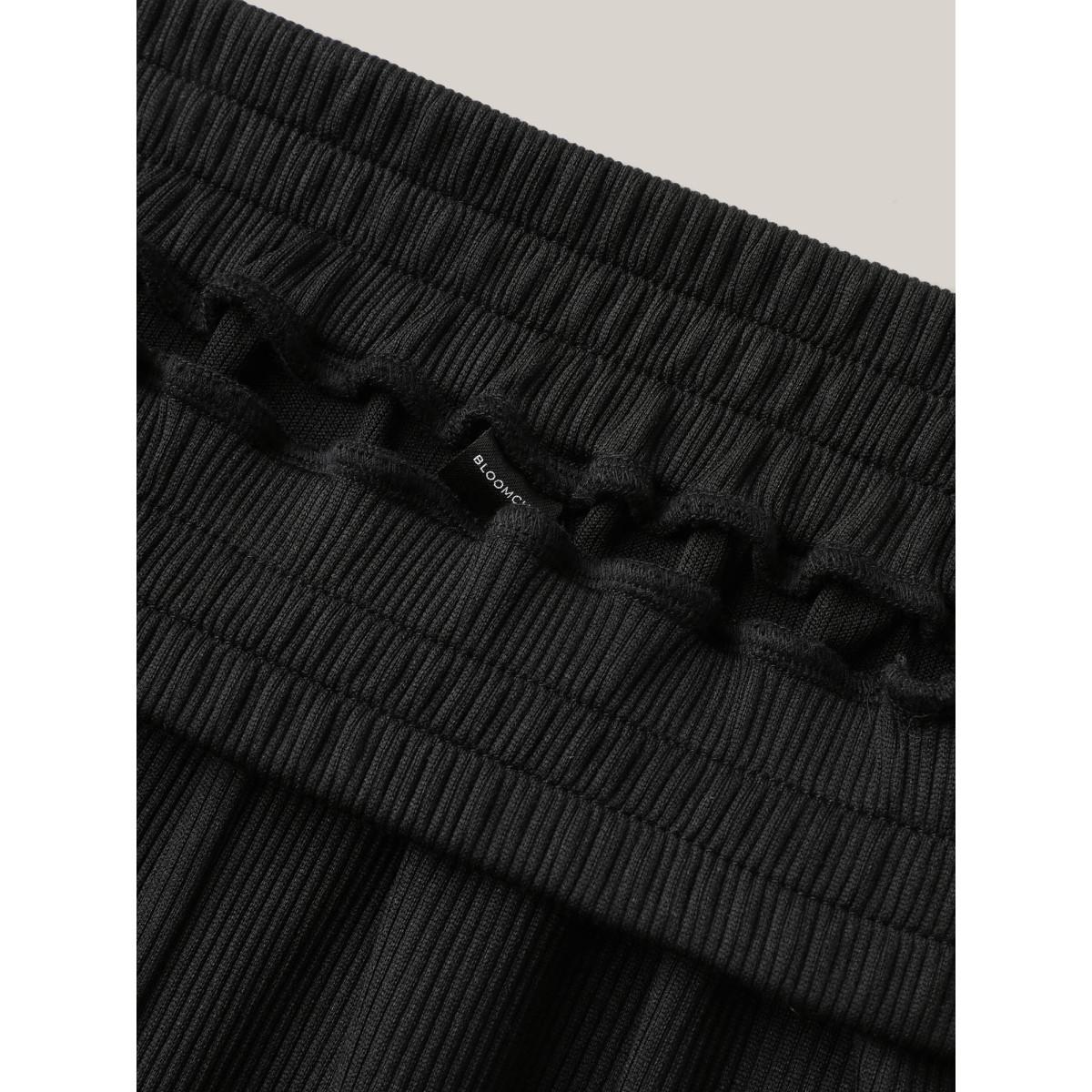 Plus Size Textured Straight-Fit Pull-On Shorts Women Black Casual Texture Wide Leg Casual Shorts BloomChic 12/L Product Image