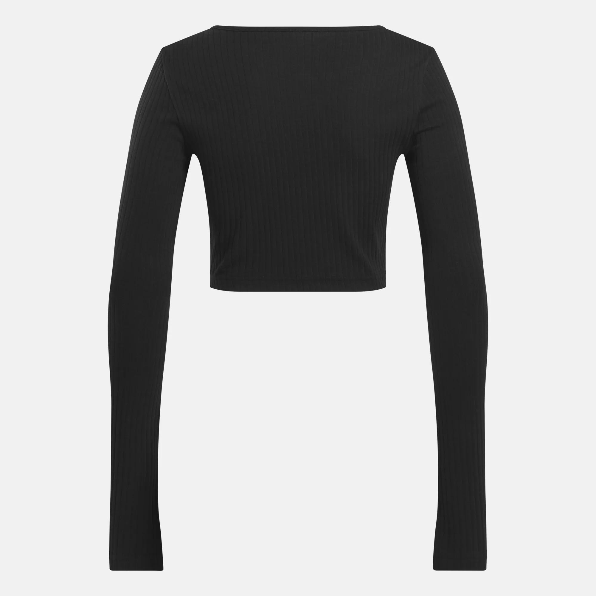 Women's Classics Wardrobe Essentials Long Sleeve T-Shirt Female Product Image