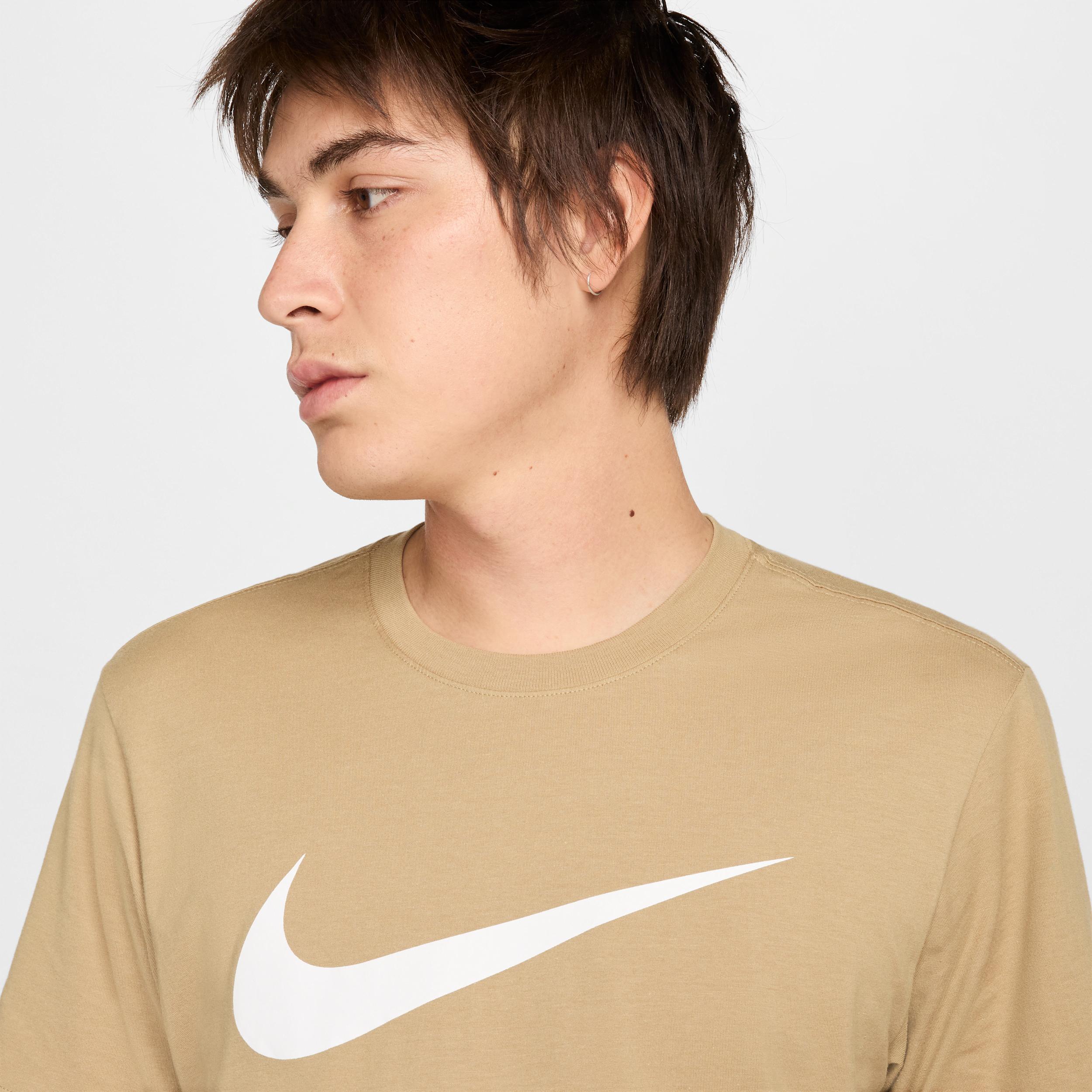 Nike Sportswear Swoosh Men's T-Shirt Product Image