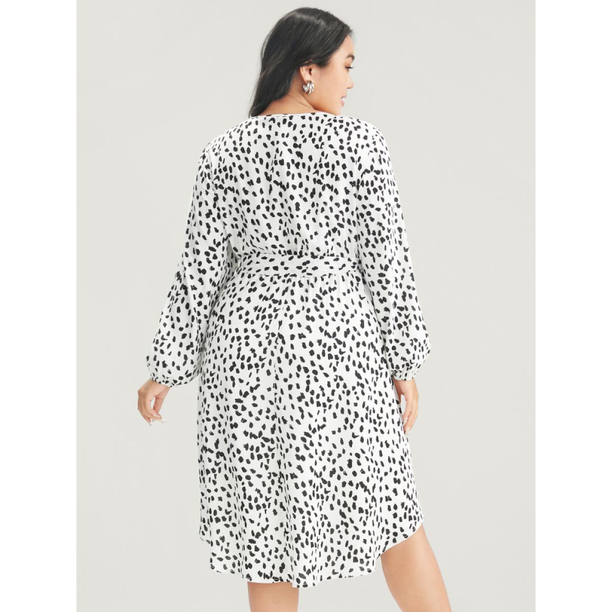 Plus Size Leopard Print Lantern Sleeve Pocket Belted Arc Hem Dress White Women Elegant Pocket Round Neck Long Sleeve Curvy Midi Dress BloomChic 28/5X Product Image