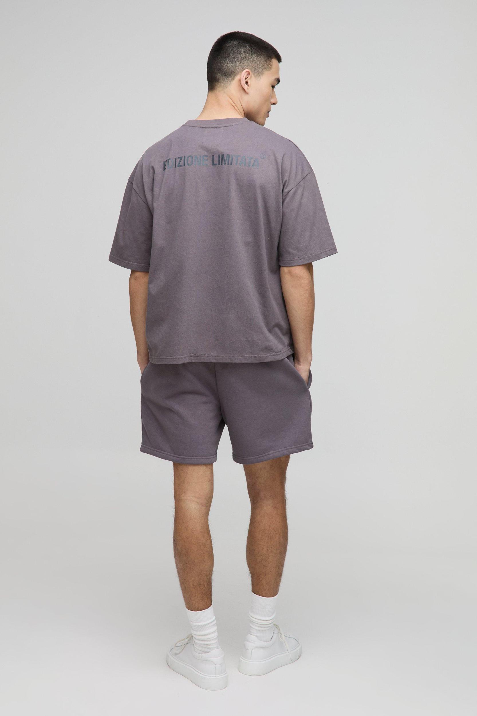 Oversized Boxy Edizione Limitata Heavyweight T-Shirt | boohooMAN USA Product Image