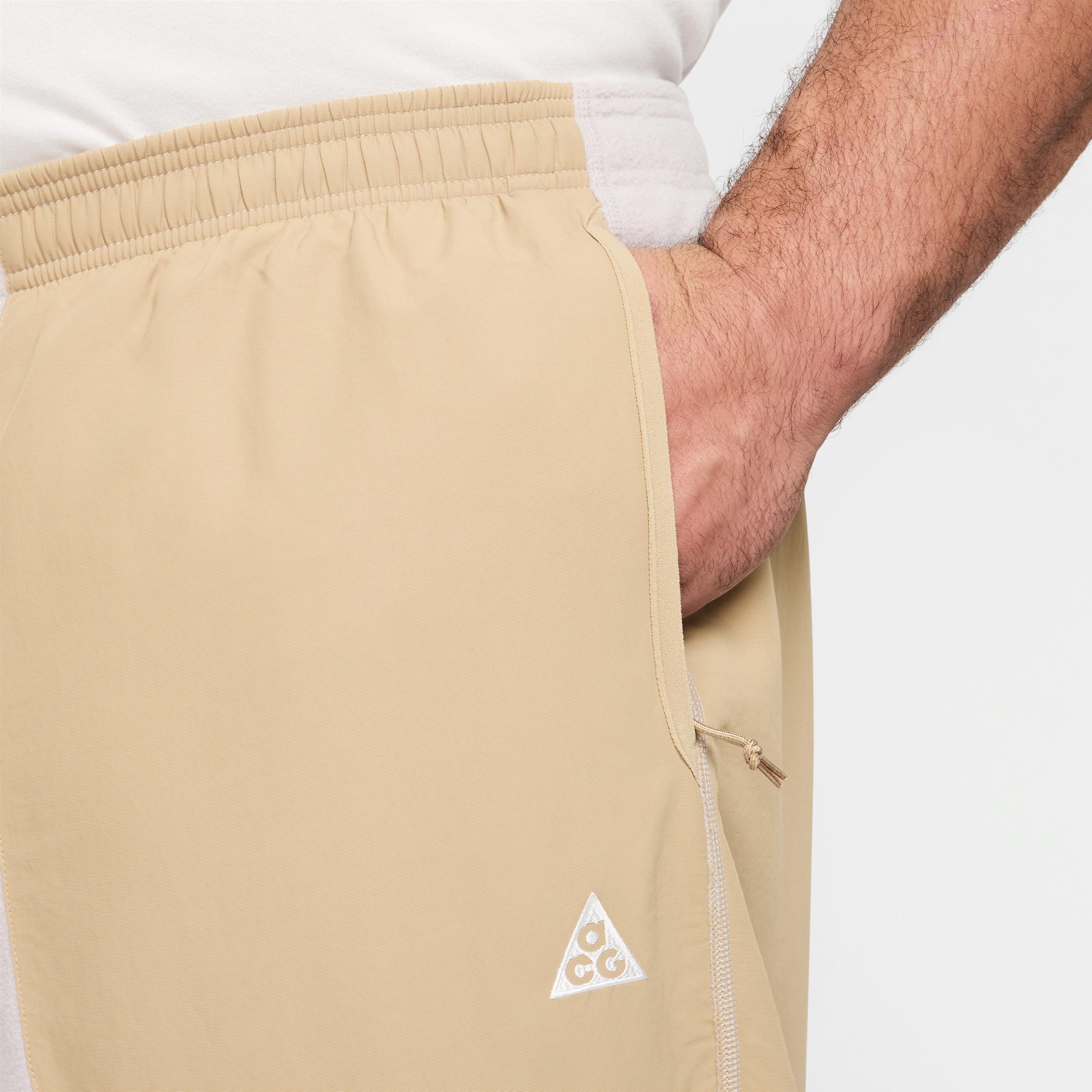 Men's Nike ACG "Wolf Tree" Plus Fleece Pants Product Image