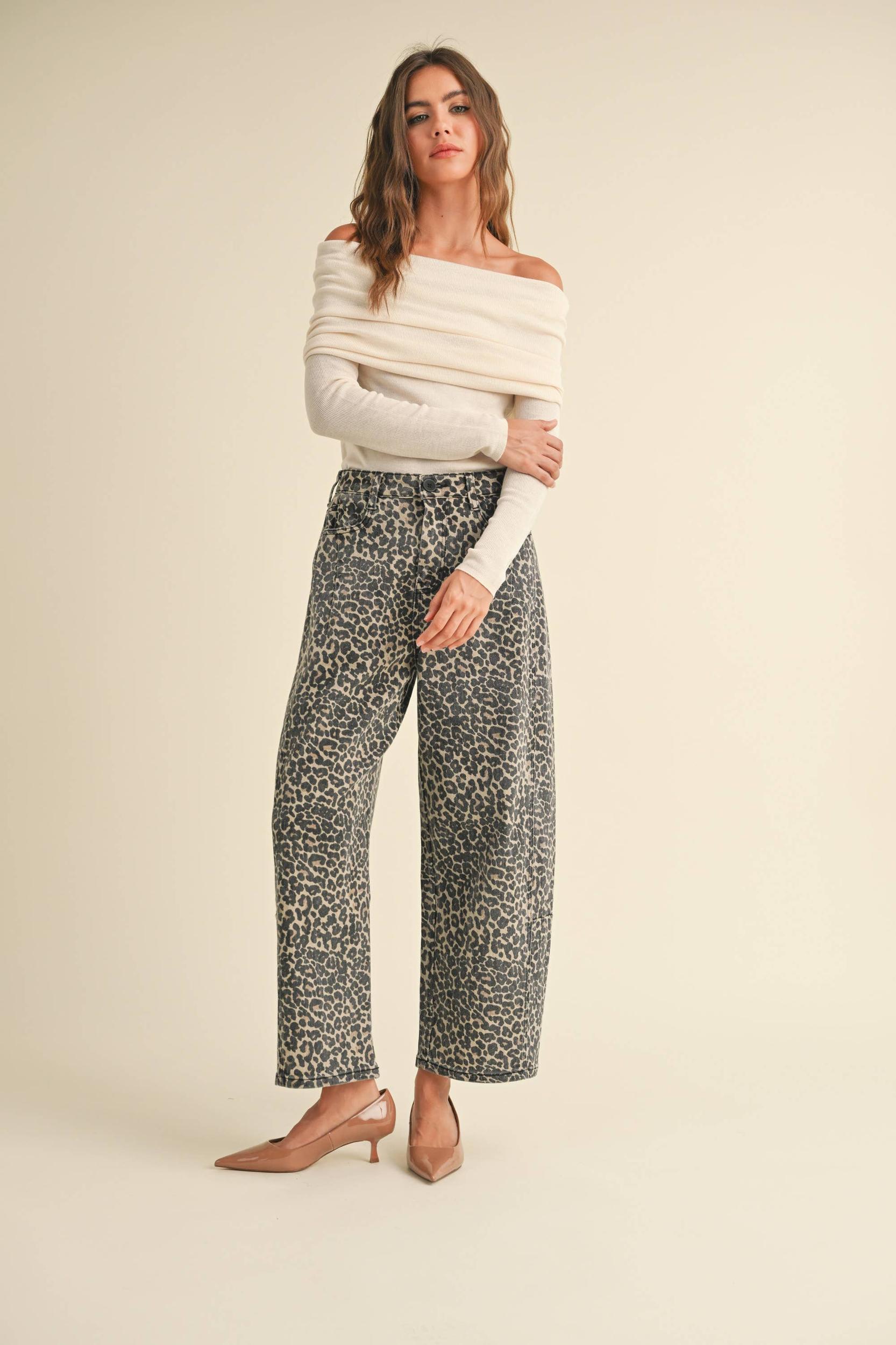 MIOU MUSE LEOPARD PRINT BARREL PANTS Product Image