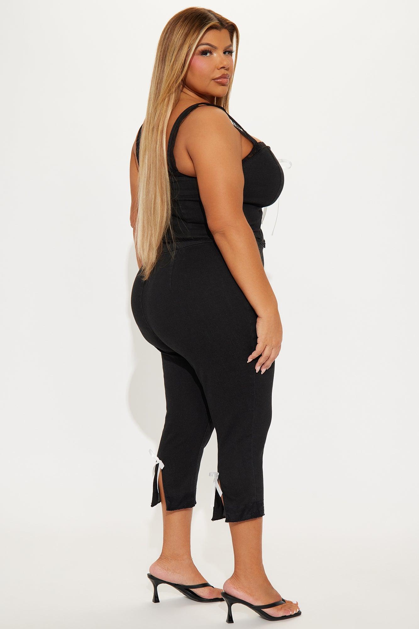 Callie Capri Set - Black Product Image