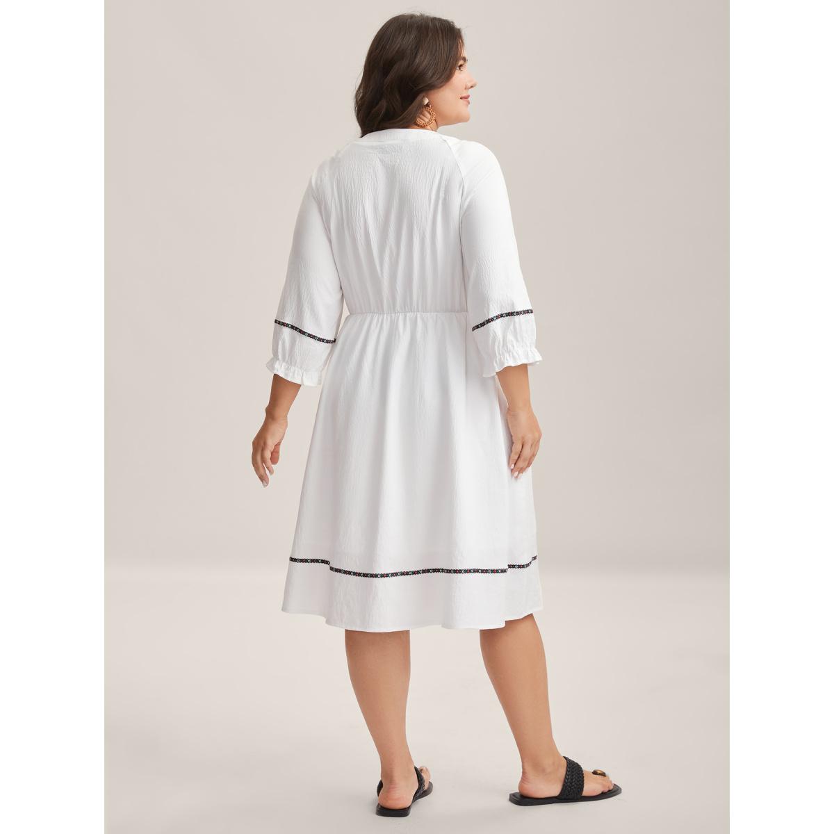 Plus Size Floral Print A-Line Solid Midi Dress Originalwhite Women Flat collar with V-notch Elbow-length sleeve Curvy BloomChic 14-16/1X Product Image