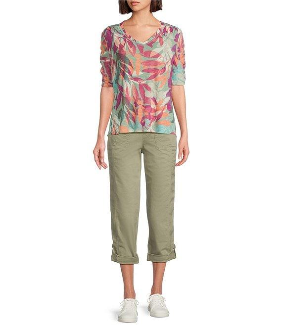 Westbound Climbing Kelp Short Sleeve V-Neck Top Product Image