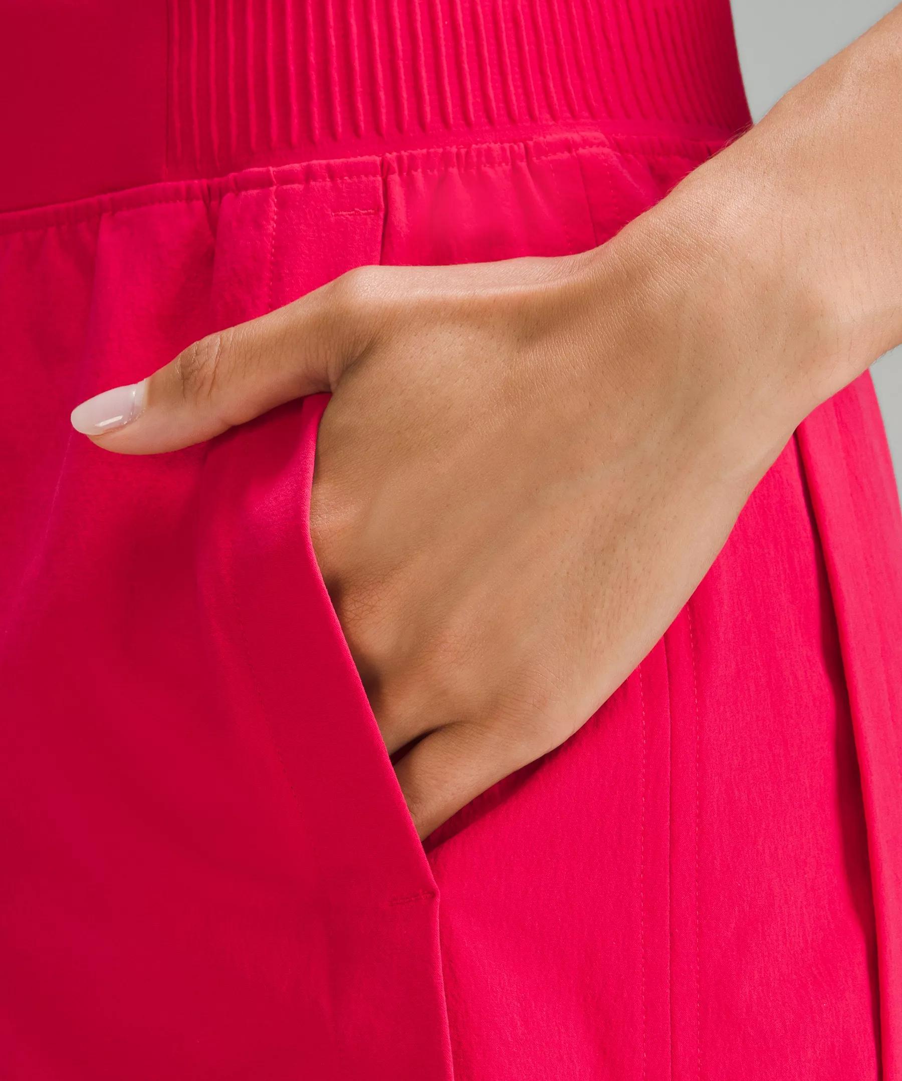 Stretch Woven Relaxed-Fit High-Rise Short 4" Product Image